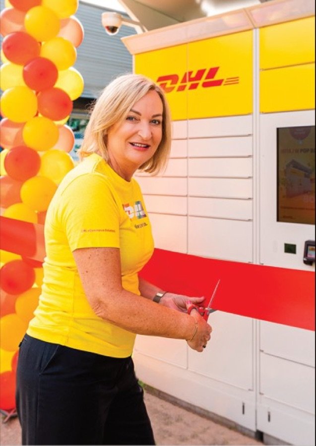 Otwarcie automatu paczkowego DHL